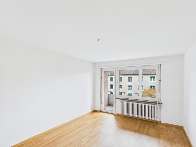 Charmant appartement 2 pièces avec balcon à Zürich-Witikon (2)
