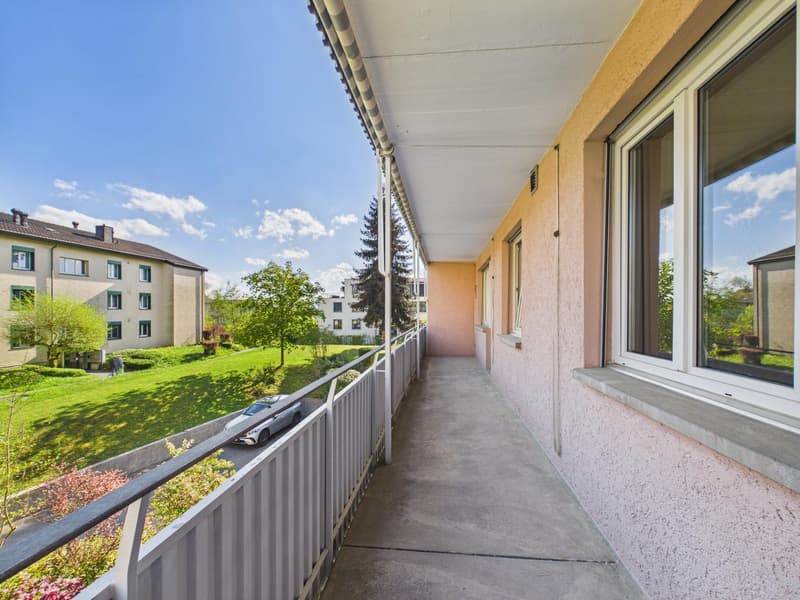 Incantevole appartamento 2 locali con balcone a Zürich-Witikon (9)
