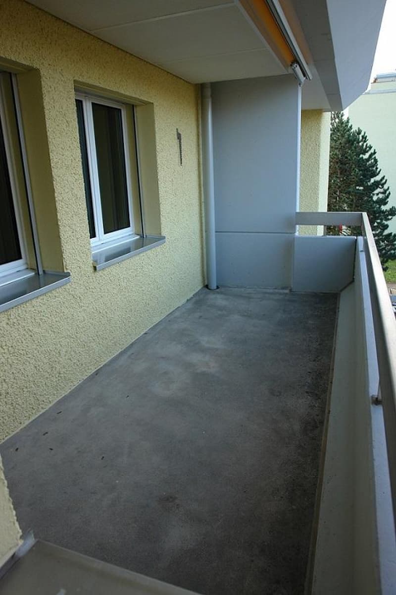 Appartement 2.5 pièces avec balcon à Glattbrugg (4)