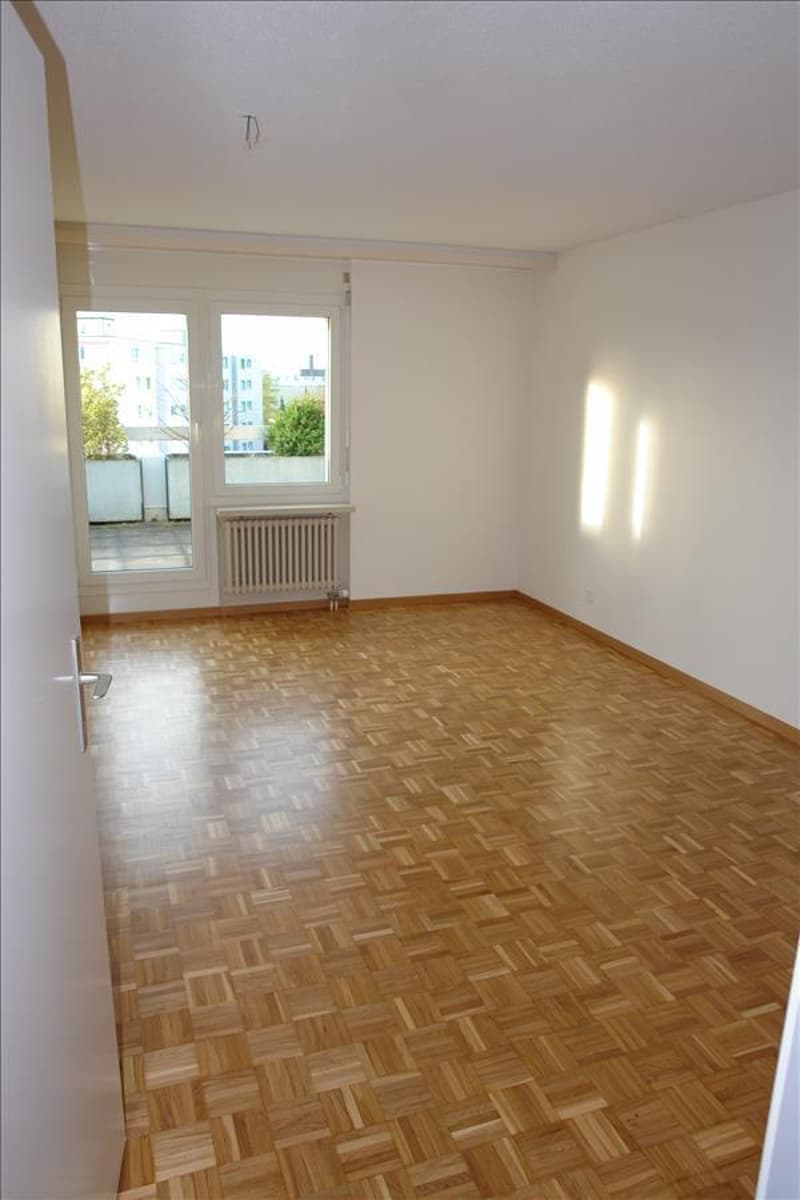Appartement attractif de 4,5 pièces au 3e étage à Glattbrugg (6)