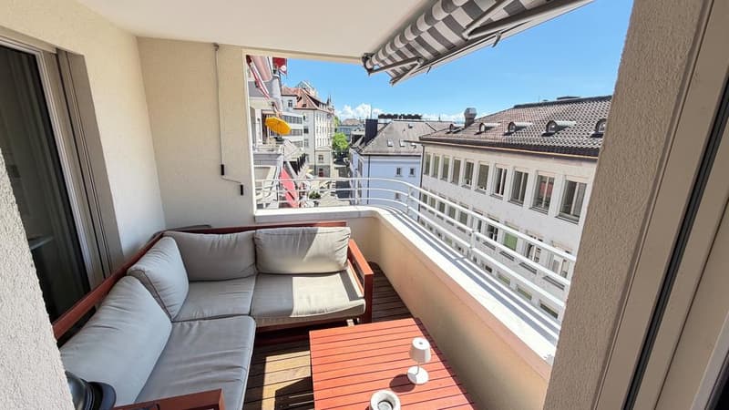 Appartement moderne 2.5 pièces au cœur de Zurich avec deux balcons (6)