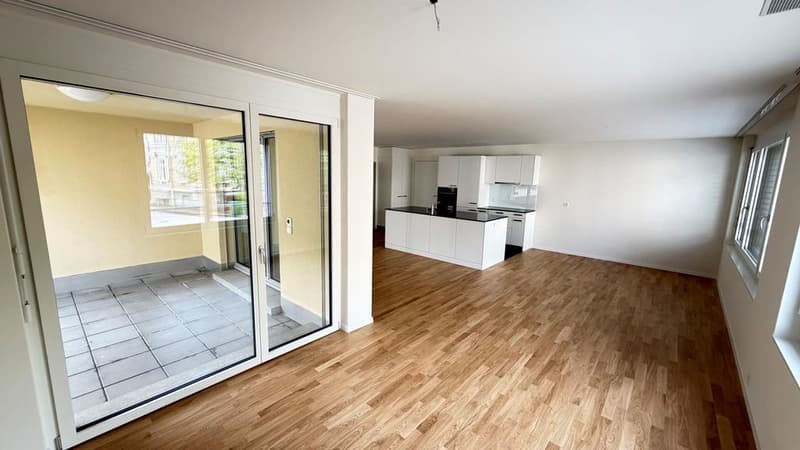Modern 2.5-room apartment in a direct lake location! (4)