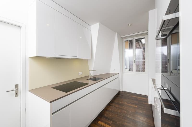 Exklusive 3.5-Zimmer-Maisonette-Dachwohnung am Stampfenbachplatz (2)