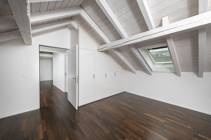 Exklusive 3.5-Zimmer-Maisonette-Dachwohnung am Stampfenbachplatz (5)