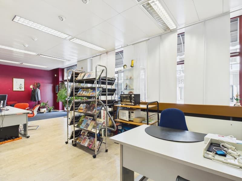 Attractive retail space at Stampfenbachplatz (4)