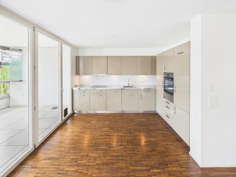 Appartement 3.5 pièces avec salle de bain neuve et balcon à Glattpark (9)