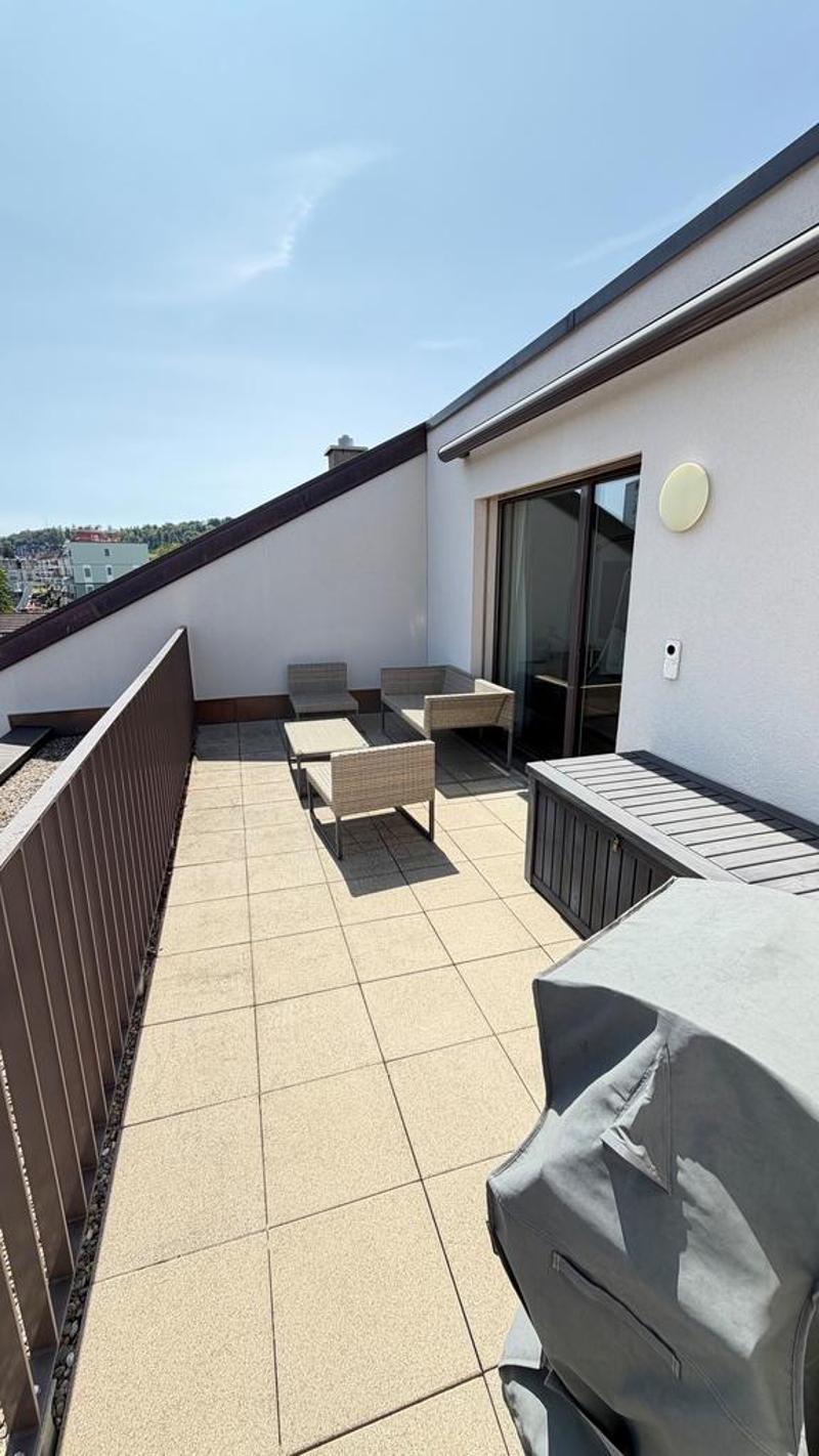 Modern 2.5 room attic apartment in Oerlikon (4)