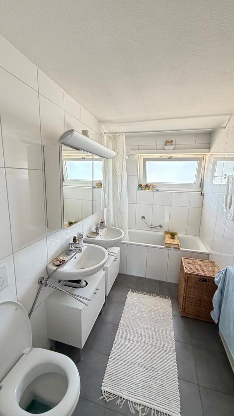 Spacious 4.5-room apartment on the 11th floor (4)
