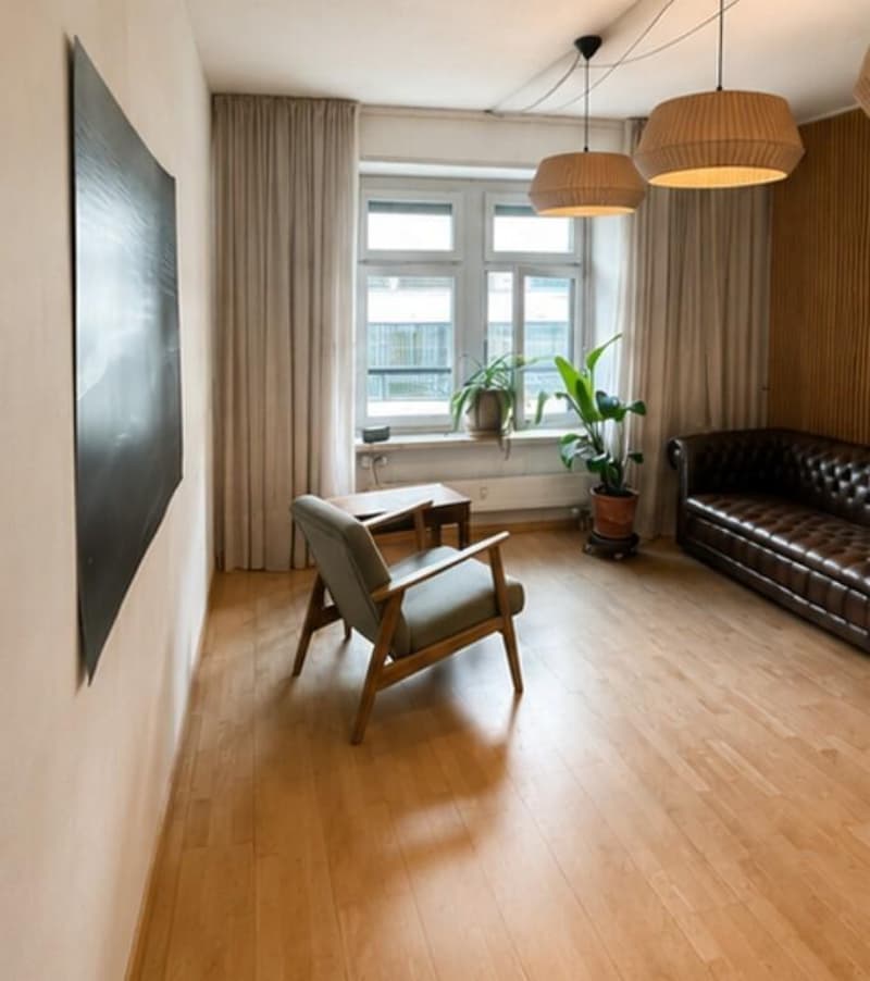 Espace de bureau inondé de lumière avec 3 pièces sur Limmatplatz (4)