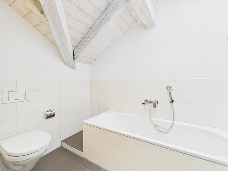 Moderne 3.5-Zimmer-Maisonettwohnung am Stampfenbachplatz (10)
