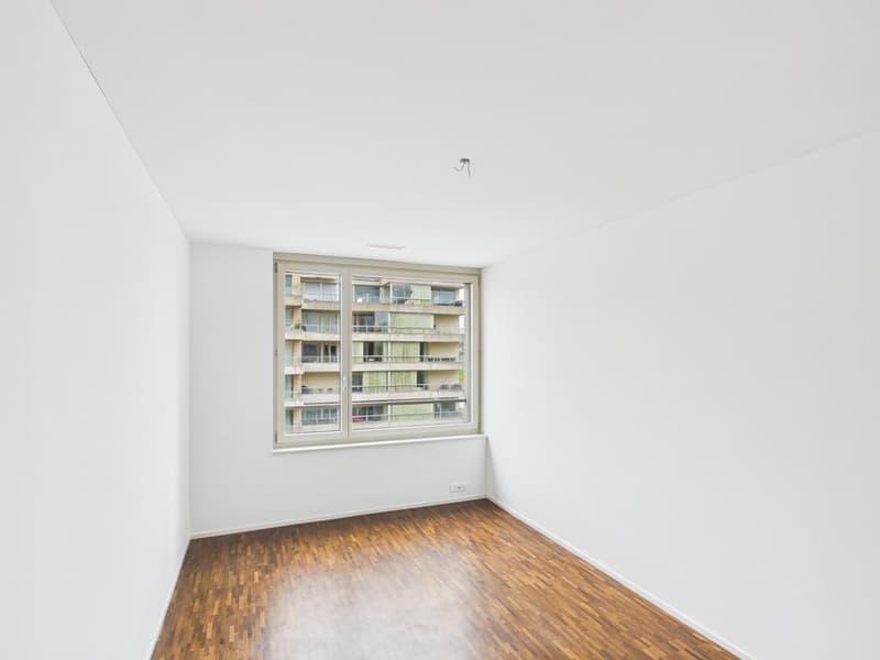 3.5-Zimmer-Wohnung mit neu saniertem Bad und Balkon in Glattpark (9)
