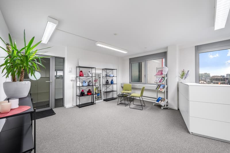 Bezugsbereites Büro für 8–14 Mitarbeitende – 10 Min. zu Stettbach (3)
