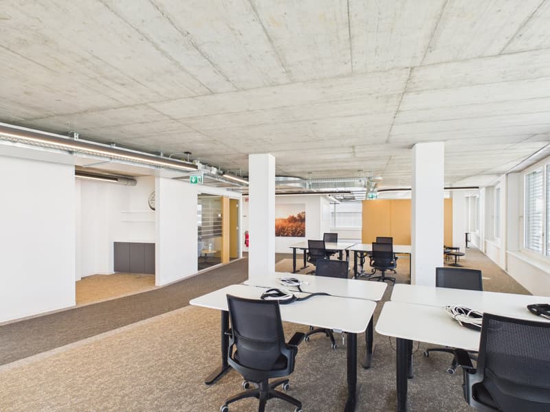 Arrive and get started — 1,190 m² fully developed top office available immediately (6)