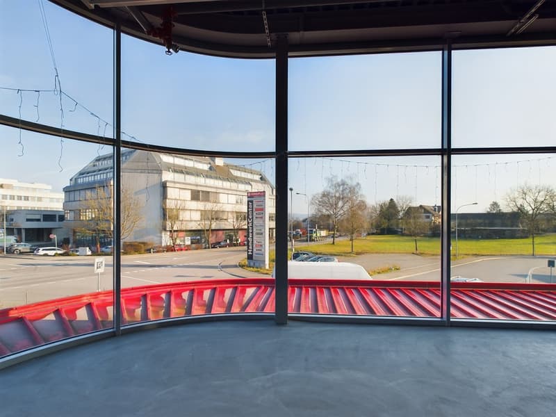 Modern versatile commercial spaces in Oberglatt (4)