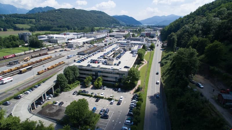 LUGANO NORD-AFFITTASI AMPIO UFFICIO IN POSIZIONE STRATEGICA (rif. 79) (20)