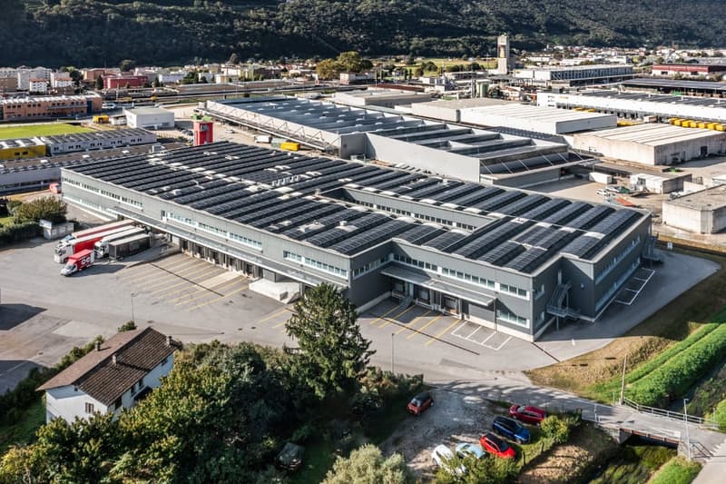 CADENAZZO - Großes Lager/Labor von 1'971 m² (Ref. 104) zur Miete (7)
