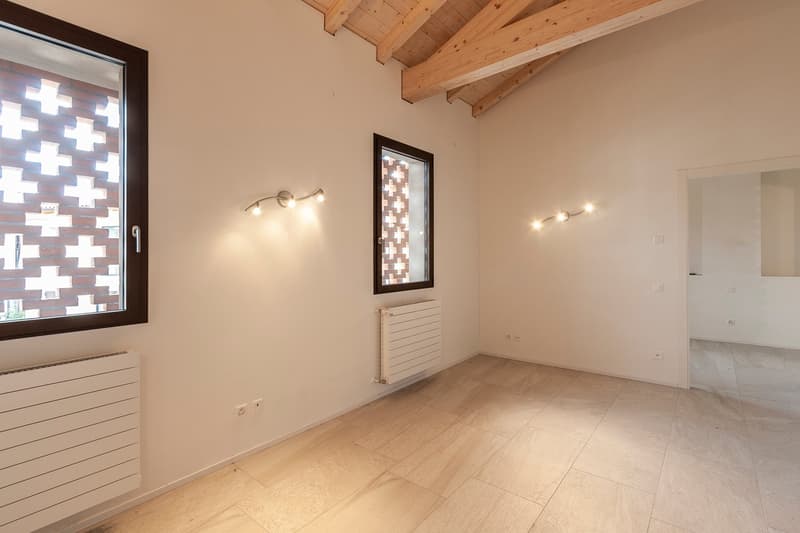 AFFITTASI LUMINOSO APPARTAMENTO DA 2.5 LOCALI IMMERSO NEL VERDE (3)
