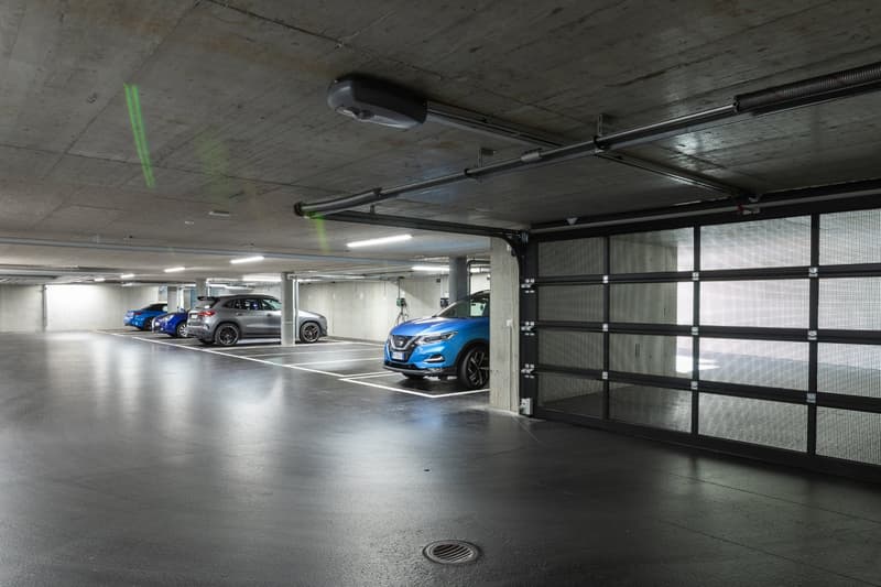 LUGANO, CORSO ELVEZIA 35 - INNENPARKPLÄTZE ZU VERMIETEN (6)