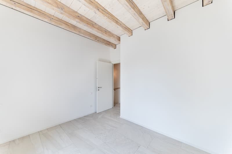 Helllichtes Dachgeschoß-Apartment mit 55 m² und Garten zur Miete (4)