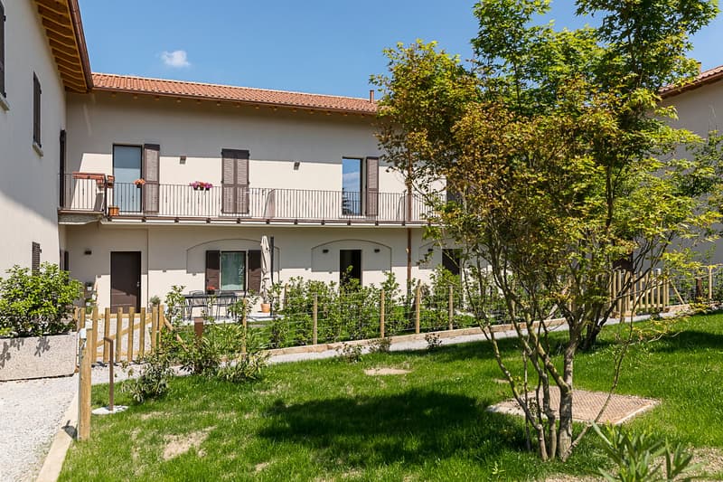 Helllichtes Dachgeschoß-Apartment mit 55 m² und Garten zur Miete (9)