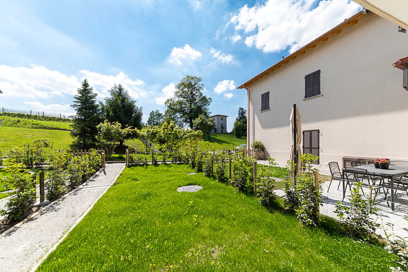 Helllichtes Dachgeschoß-Apartment mit 55 m² und Garten zur Miete (10)