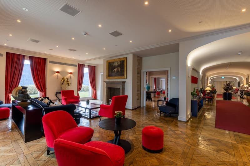 COLLINA D'ORO-AGRA - Lussuoso appartamento di 276 mq con ampia loggia e vista lago (Rif. 303) (23)