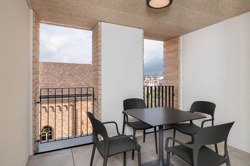 LUGANO CENTRO - AFFITTASI APPARTAMENTO 3.5 LOCALI COMPLETAMENTE ARREDATO (5)