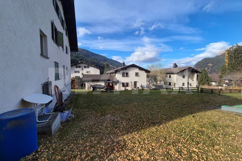 Casa multifamiliare con terreno circostante (6)