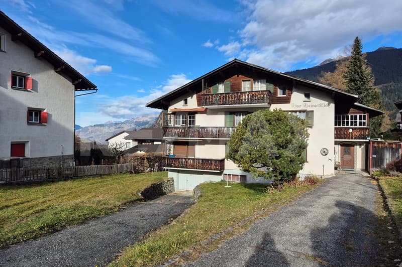 Mehrfamilienhaus mit Umschwung (1)