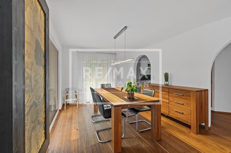 Single-family house with top equipment and large terrace (8)