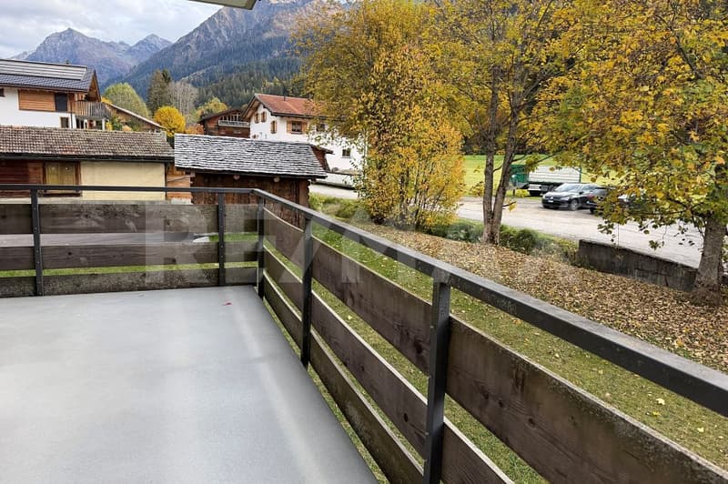 3.5-Zimmer-Wohnung in Klosters hochwertig saniert mit Chalet-Charme (12)
