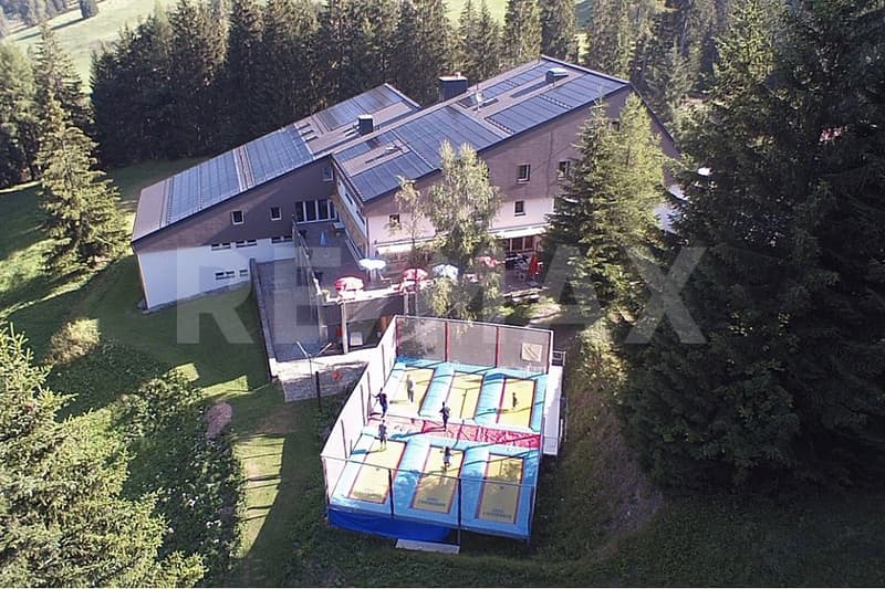 Maison d'hôtes et propriété polyvalente au milieu de la région de vacances de Lenzerheide (2)