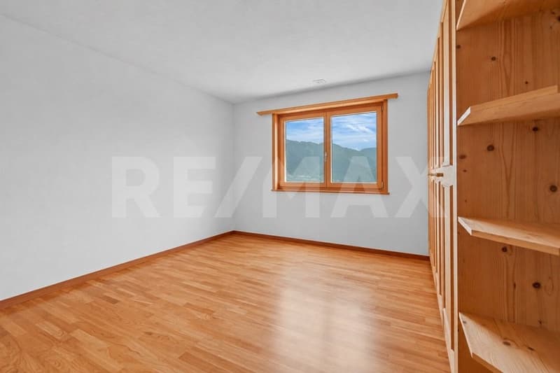 Spacious 6½-room maisonette apartment with garden and beautiful views (9)