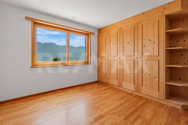 Spacious 6½-room maisonette apartment with garden and beautiful views (6)
