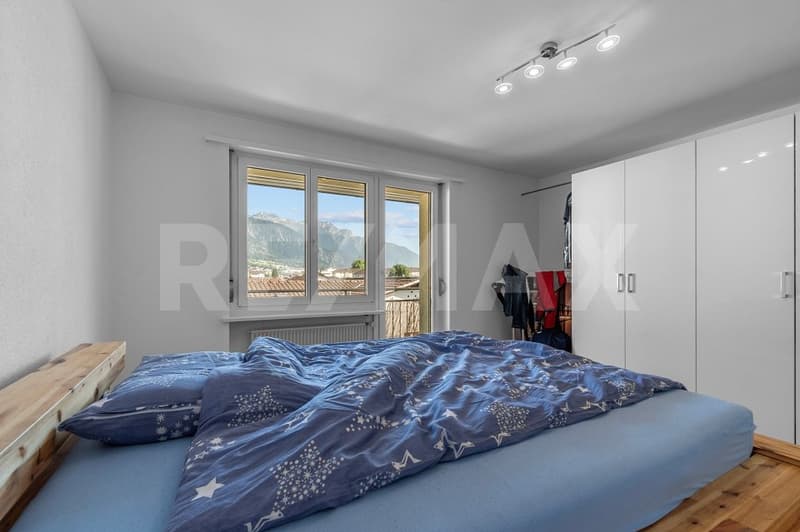 Comfortable living with a view - 4 ½ room attic apartment in a well-maintained three-family house (9)