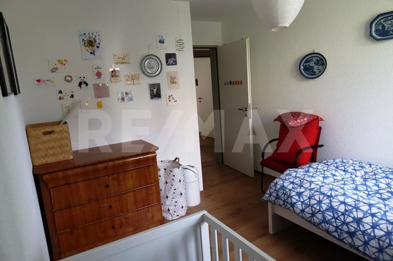 Modern 4.5-room apartment in an attractive location in Jenins (4)