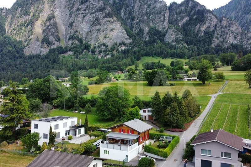 House Sonnenblick on the outskirts of Igis (11)