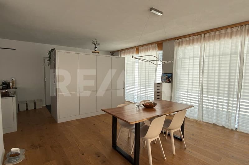 Moderne, loftähnliche 2.5-Zimmerwohnung im Zentrum von Küblis (7)