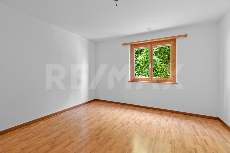 Moderne 2½-Zimmerwohnung mit herrlicher Aussicht in Mastrils (3)