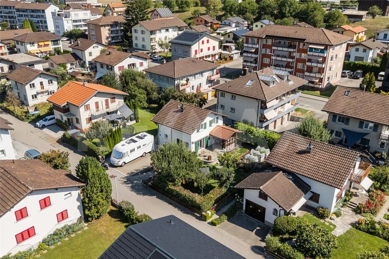 Charmantes Einfamilienhaus mit Gartenidylle ruhig und zentral in Landquart (2)