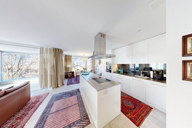 5½ Zimmerwohnung mit 2 Tiefgaragenplätzen und Disponibelraum (2)