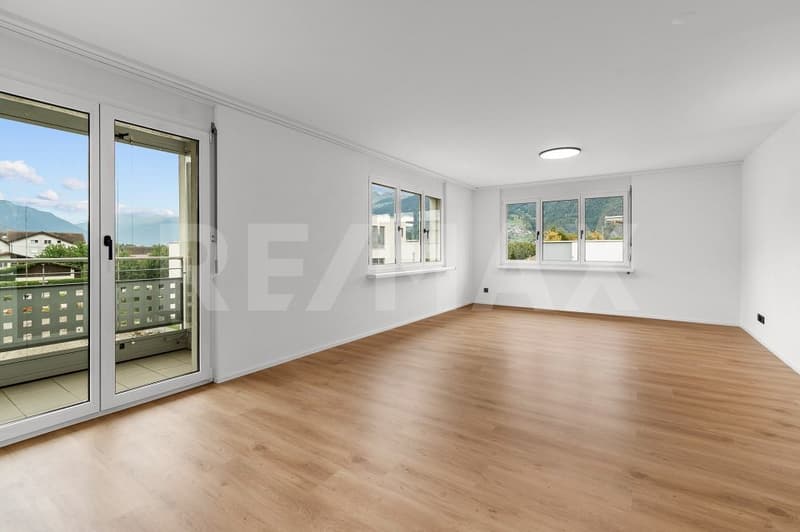 Renovierte 4½-Zimmerwohnung mit zwei Balkonen in Malans (1)