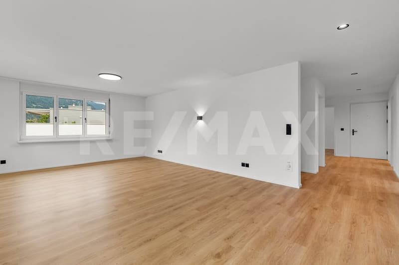 Renovierte 4½-Zimmerwohnung mit zwei Balkonen in Malans (5)