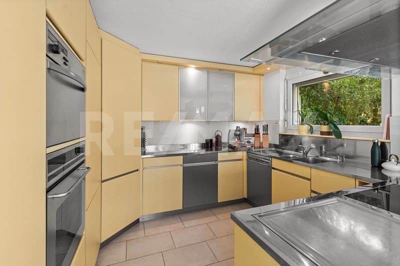 Ihr Freiraum - viel Wohnfläche und Stauraum auf 1'028 m² Landfläche (9)