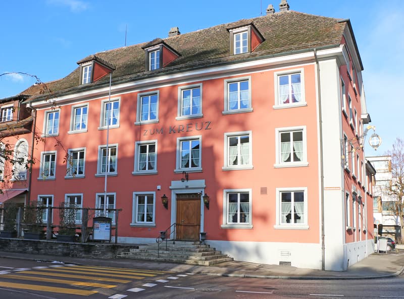 Bureaux RDC, y compris cave voûtée / unités commerciales divisibles à louer (13)