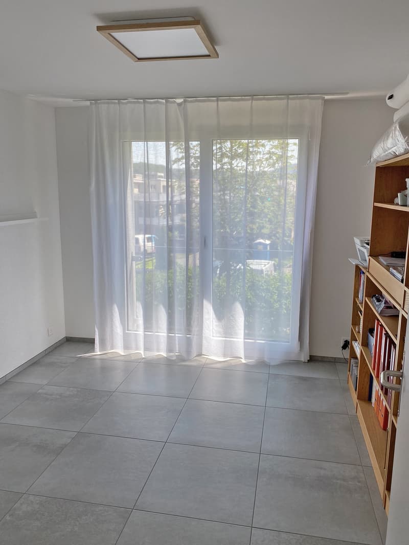 Appartement 4,5 pièces avec tour de buanderie privée (8)