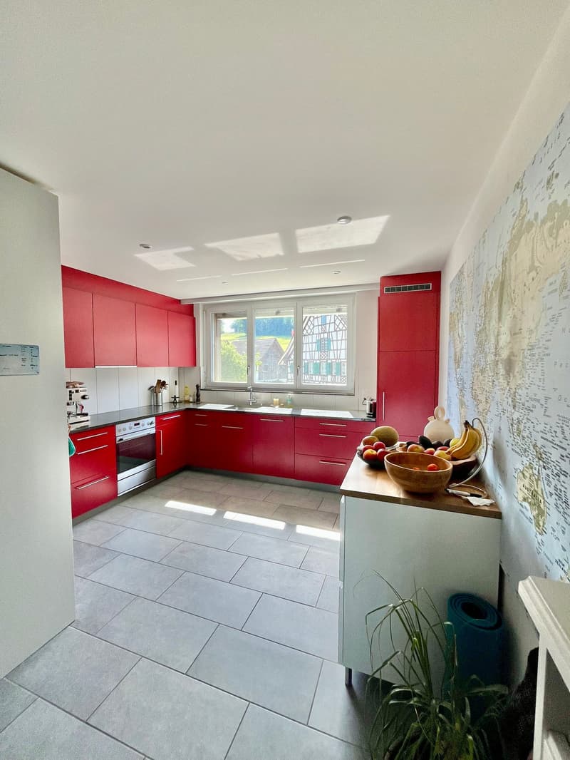 Appartement 4 pièces lumineux avec balcon dans un quartier calme – Wiesendangen (2)
