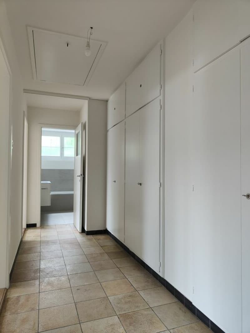 Casa unifamiliare ristrutturata con giardino in posizione popolare (11)