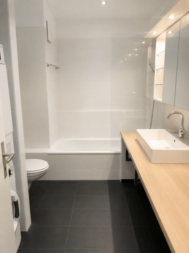 Modern 3.5-room apartment with private laundry tower (2)