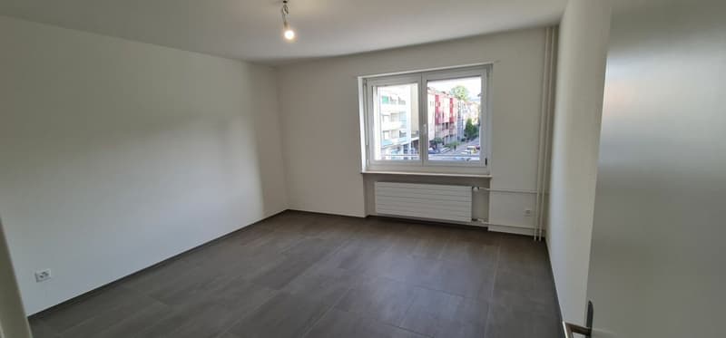 Moderne und zentrale 3.5-Zimmerwohnung (7)